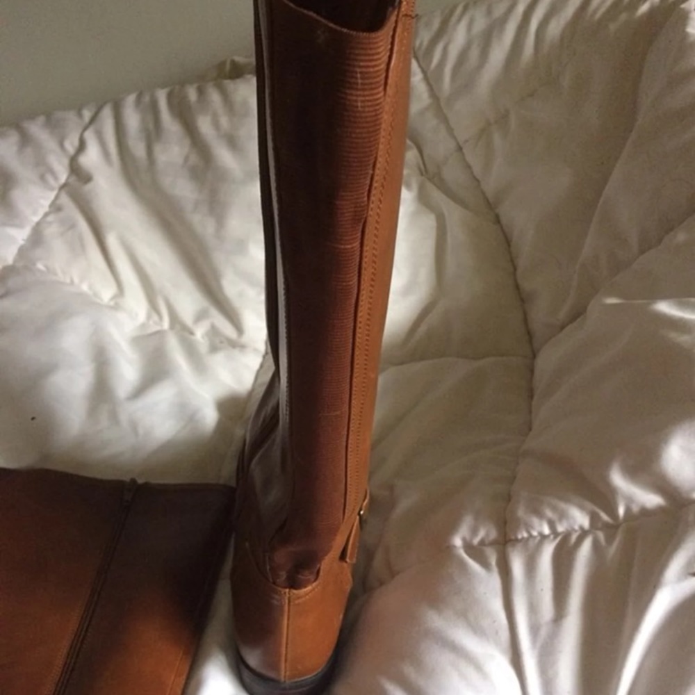 American Eagle Boots - Picture 3 of 3